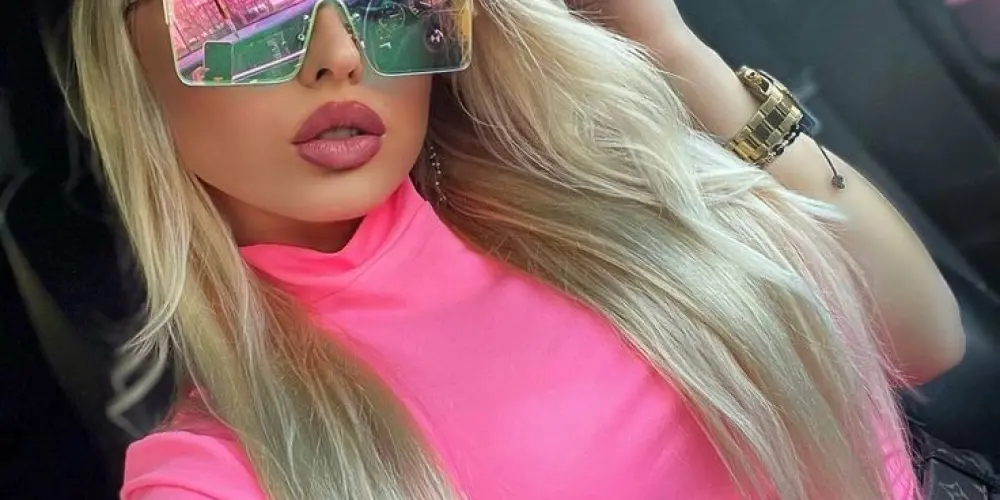 Imagem do grupo de WhatsApp Bate papo namoro mha love stickers