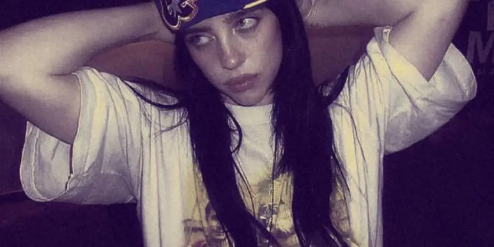 Imagem do grupo de WhatsApp Billie Elish 🧛🏻‍♀️🎩