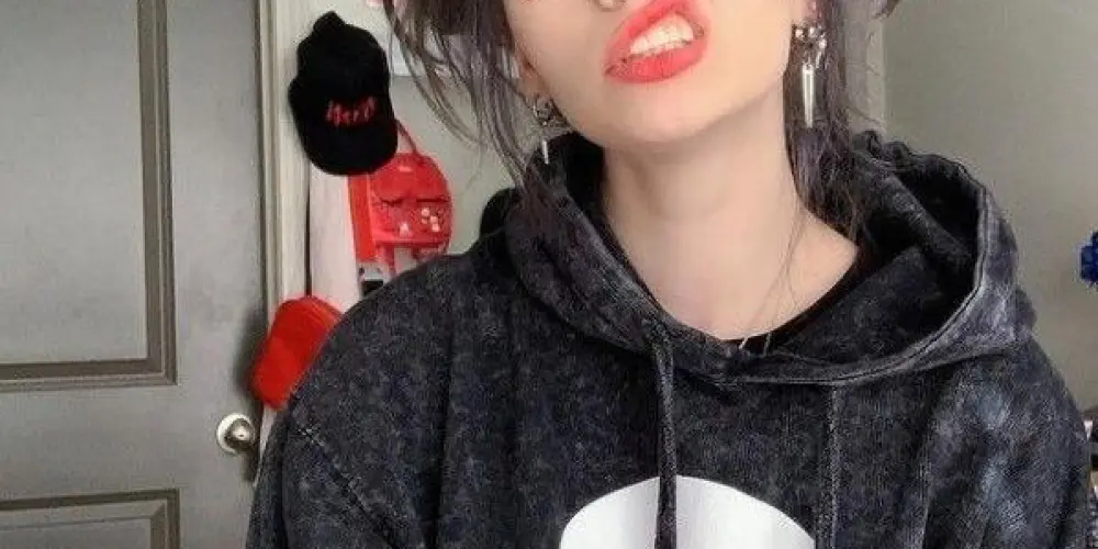 Imagem do grupo de WhatsApp 【🚸↯BRONKEN?🌴】