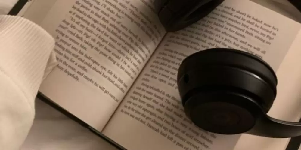 Imagem do grupo de WhatsApp Café, sofá e leitura📚❤🤯🌍