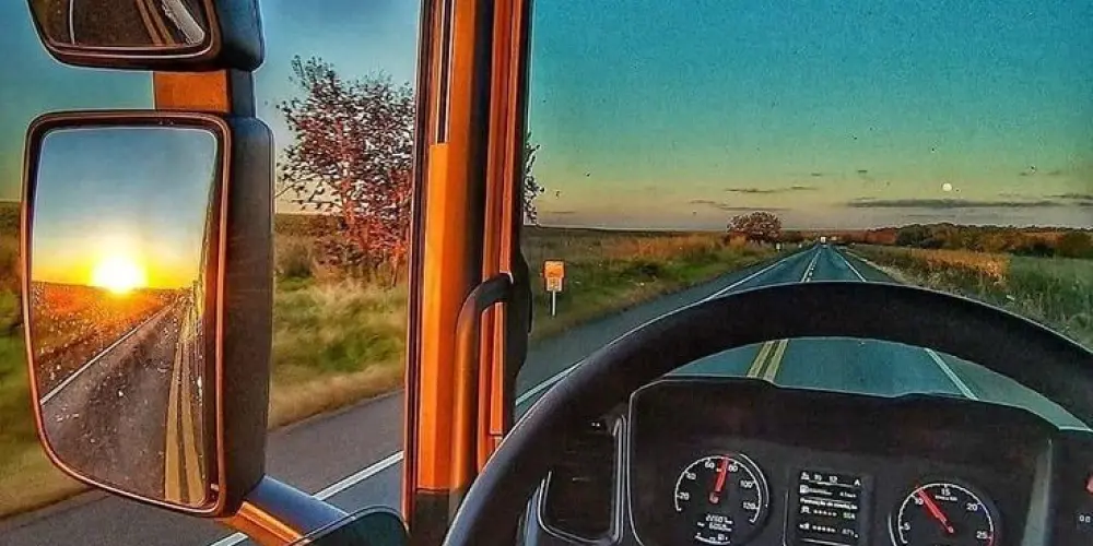 Imagem do grupo de WhatsApp Caminhoneiros da BR 222