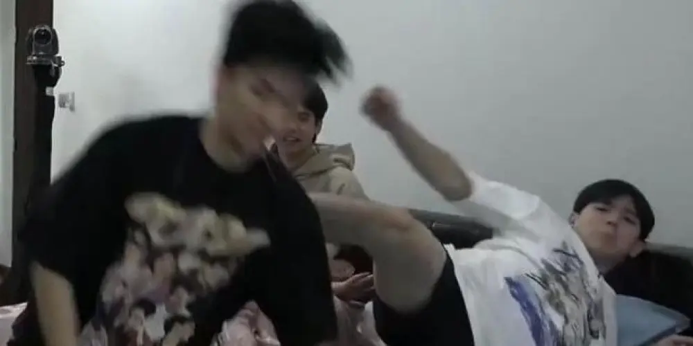 Imagem do grupo de WhatsApp Caps