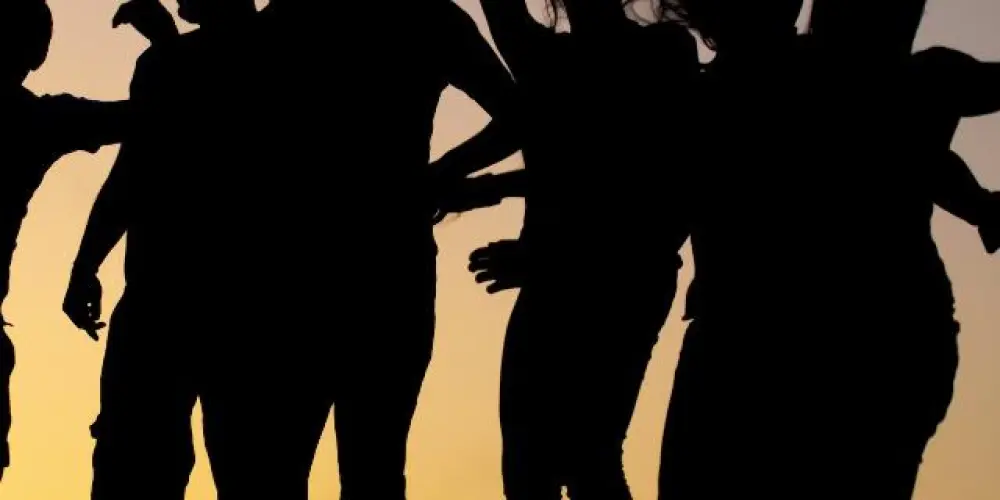 Imagem do grupo de WhatsApp 💸꧁🔥🥀ȼȺsȺ đøs ȼɍɨȺs🥀🌹