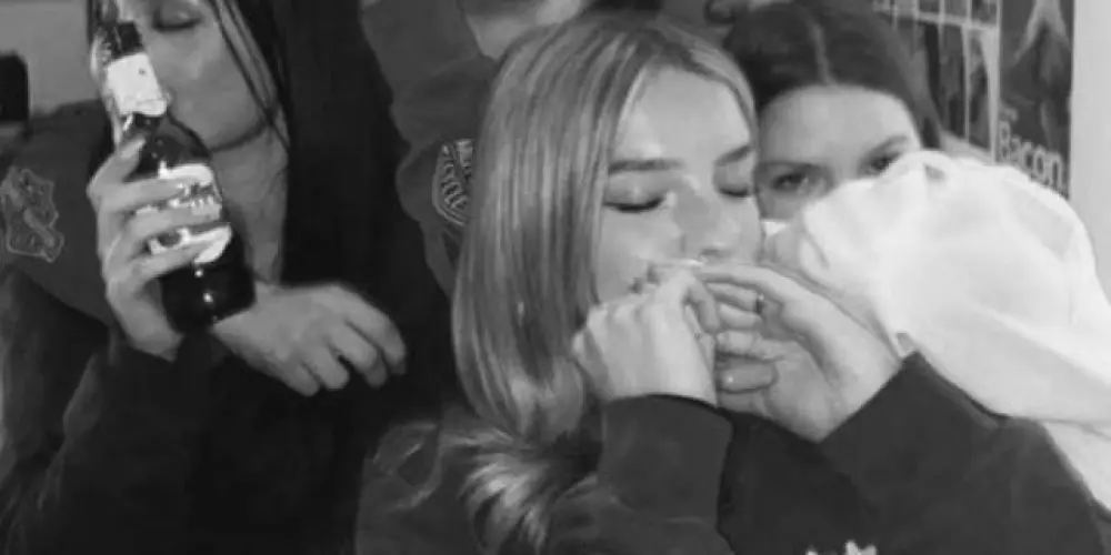 Imagem do grupo de WhatsApp CASOS DE FAMÍLIA 🫶🏻💞