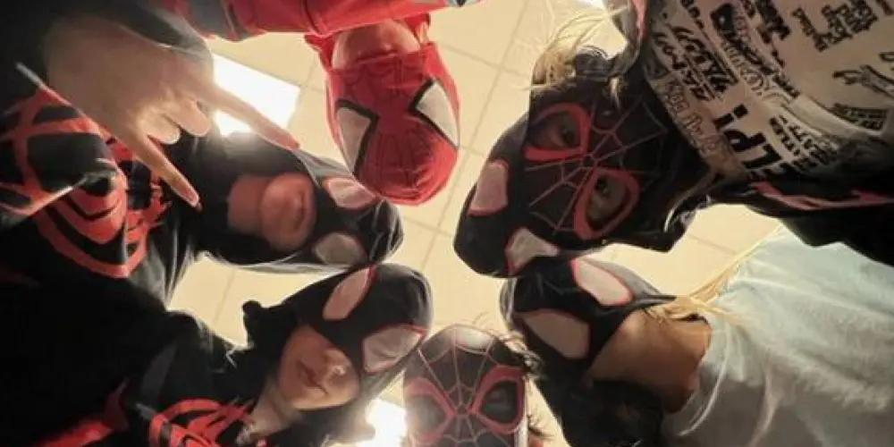Imagem do grupo de WhatsApp Chᥲ᥆᥉ Crᥱᥕ: N᥆ C᥆ᥒtᥱ᥊t 👀