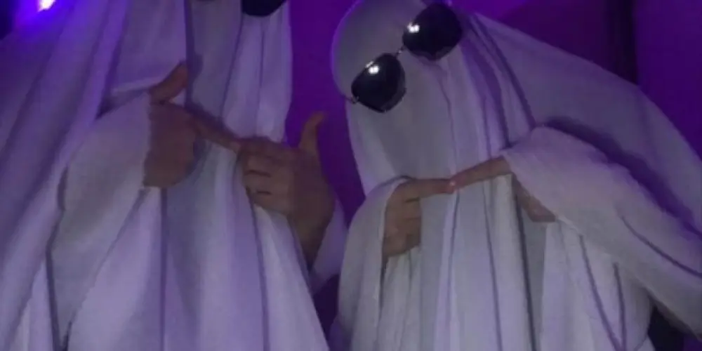 Imagem do grupo de WhatsApp C̶H̶A̶T̶ D̶A̶ B̶E̶B̶E̶L̶Y̶✨