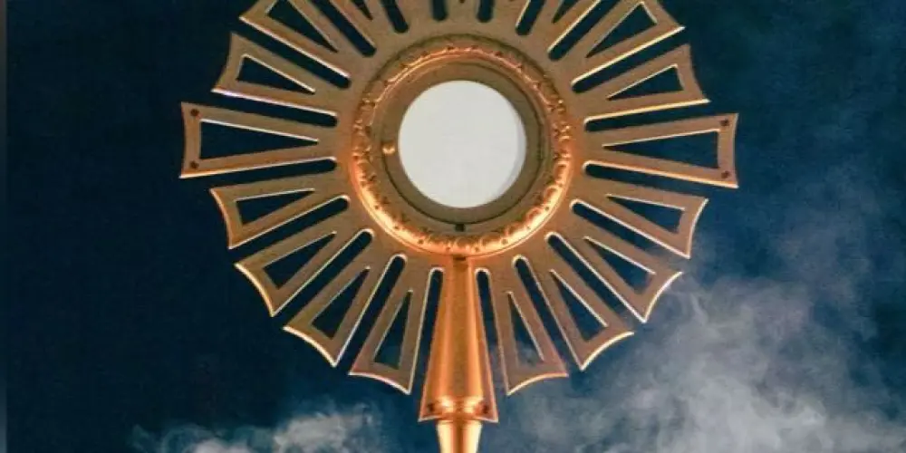 Imagem do grupo de WhatsApp Com. Católica Yireh 🇻🇦🇧🇷