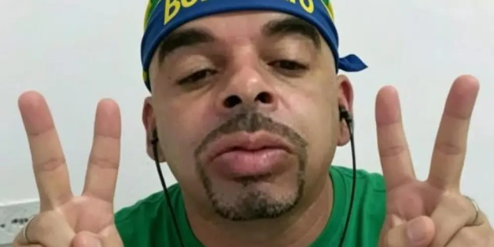 Imagem do grupo de WhatsApp Contraditórios