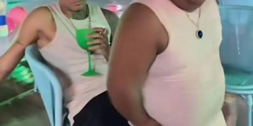 Imagem do grupo de WhatsApp Desunidos & fudidos🥂