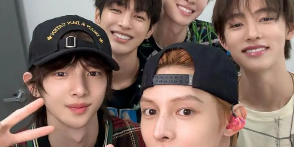 Imagem do grupo de WhatsApp Directed by Cortis and Idiots