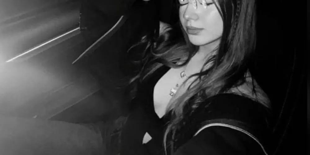 Imagem do grupo de WhatsApp DΛKƧ ᄂIVΣƧ 🍒