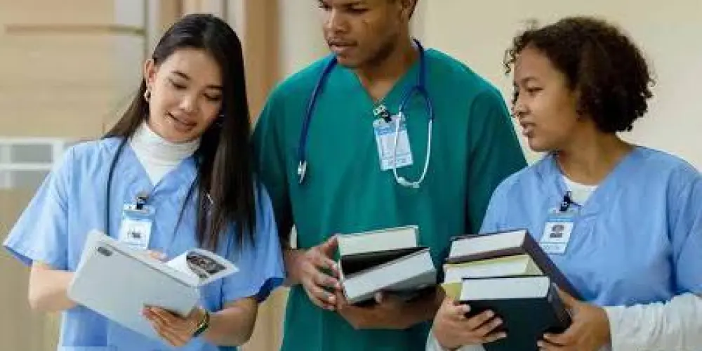 Imagem do grupo de WhatsApp ESTUDANTES DE ENFERMAGEM🪔💉🩺