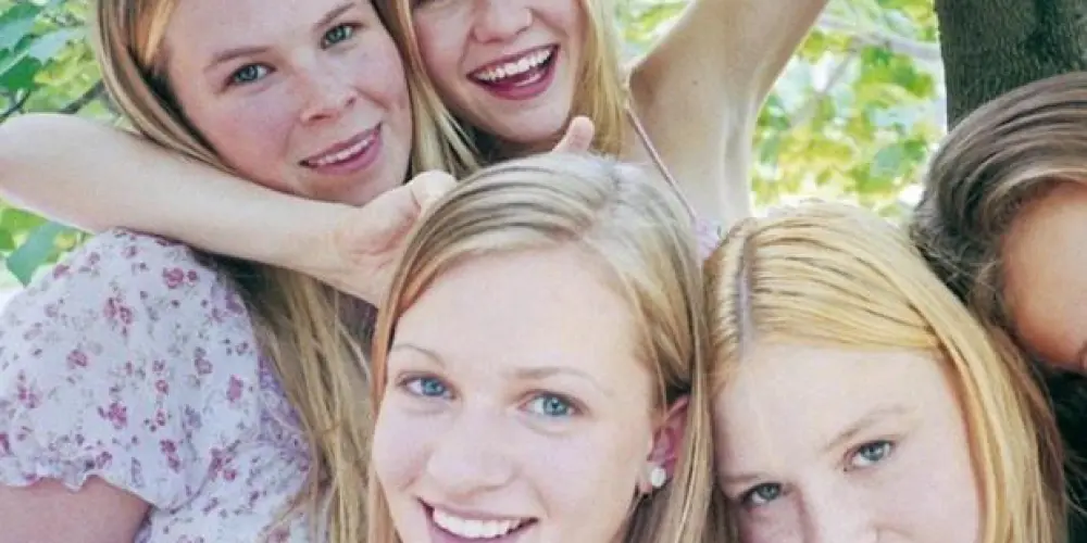 Imagem do grupo de WhatsApp familia poison