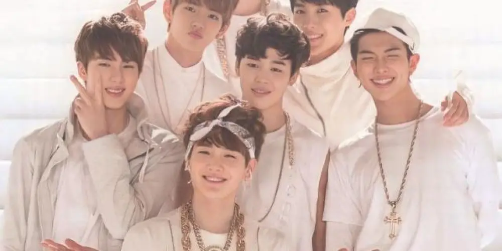 Imagem do grupo de WhatsApp •°FamíliaBANGTAN⟭⟬✨💜