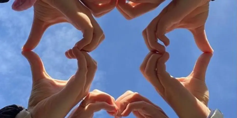 Imagem do grupo de WhatsApp ~FAZER AMIZADES~