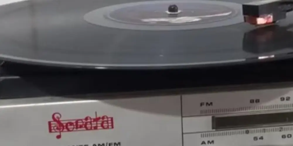 Imagem do grupo de WhatsApp 🎶FLASHBACK 🎵FATOS E BOATOS  BATE-PAPO 🎶