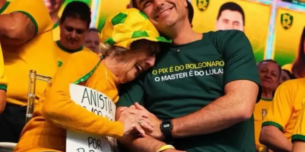 Imagem do grupo de WhatsApp Flávio Bolsonaro