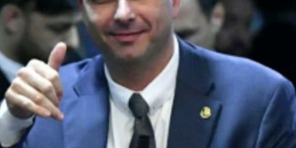 Imagem do grupo de WhatsApp Flávio Bolsonaro presidente