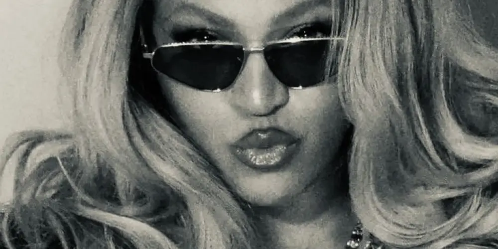 Imagem do grupo de WhatsApp Flop house