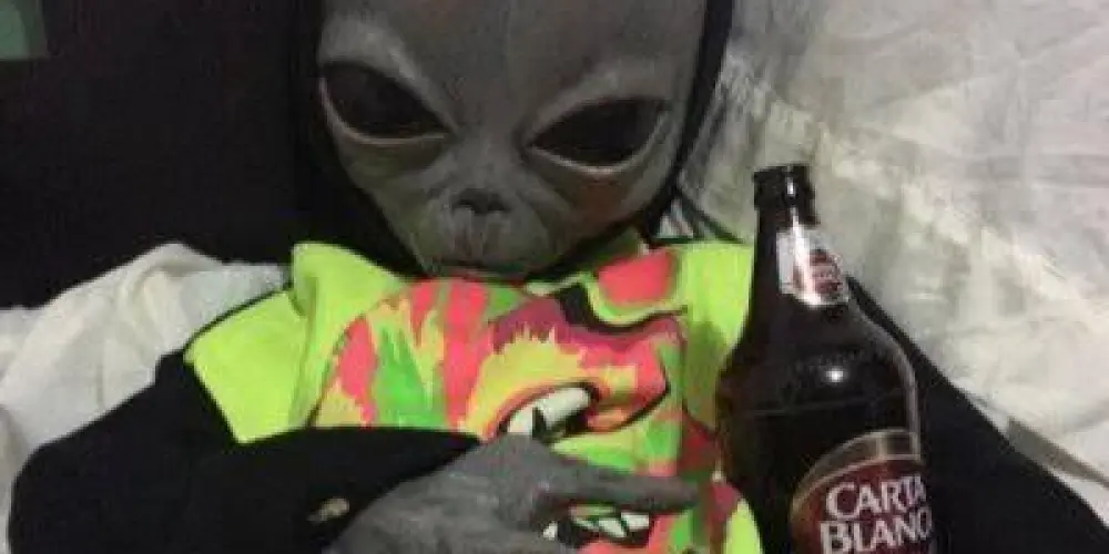 Imagem do grupo de WhatsApp 👽 Gᴀʟᴇʀᴀ ᴅᴀ Aᴍɪᴢᴀᴅᴇ 👽