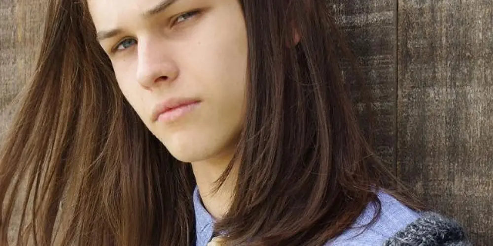 Imagem do grupo de WhatsApp Garotos do cabelo comprido