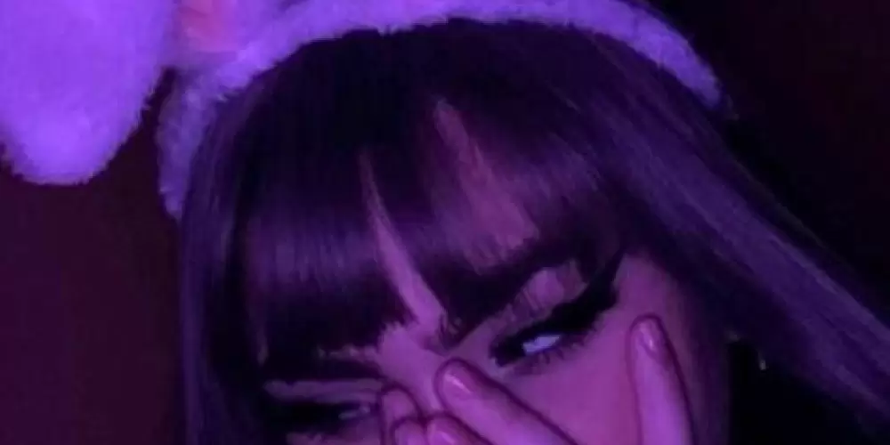 Imagem do grupo de WhatsApp Holly is Back