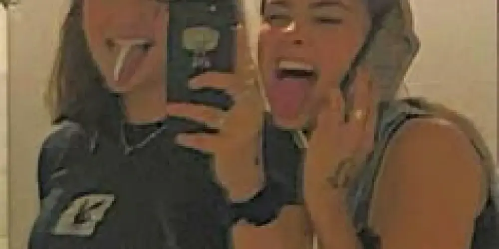 Imagem do grupo de WhatsApp Hot friends