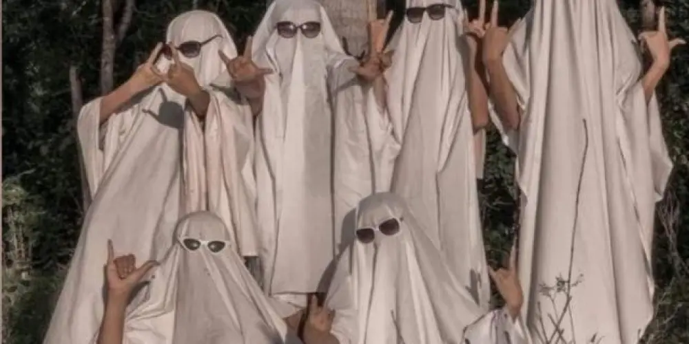 Imagem do grupo de WhatsApp House of Amizade 2.0🤍✨