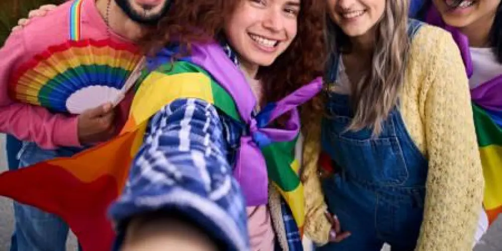 Imagem do grupo de WhatsApp ✭ 𝓐𝓡𝓒𝓞-Í𝓡𝓘𝓢 🏳️‍🌈 𝐃𝐎 𝐒𝐔𝐋 ⋆ 𝘽𝙍𝙊𝘿𝙀𝙍𝘼𝙂𝙀𝙈 & 𝘼𝙈𝙄𝙕𝘼𝘿𝙴 ✧ 𝓒𝓞𝓛𝓞𝓡𝓘𝓓𝓐 🎀💜💙💚💛🧡❤️🤍🌈