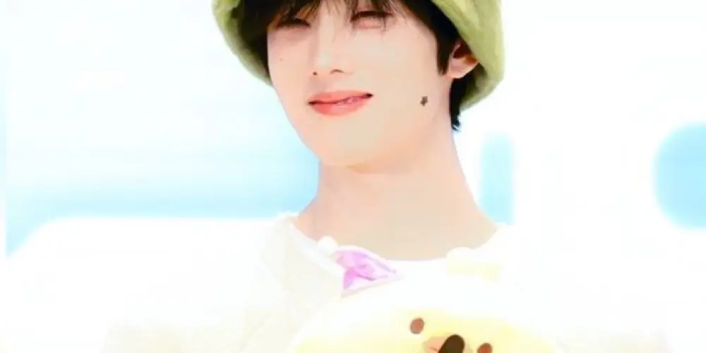 Imagem do grupo de WhatsApp ✰  ηєσ¢ιту ωσяℓ∂ ೃ࿔₊•