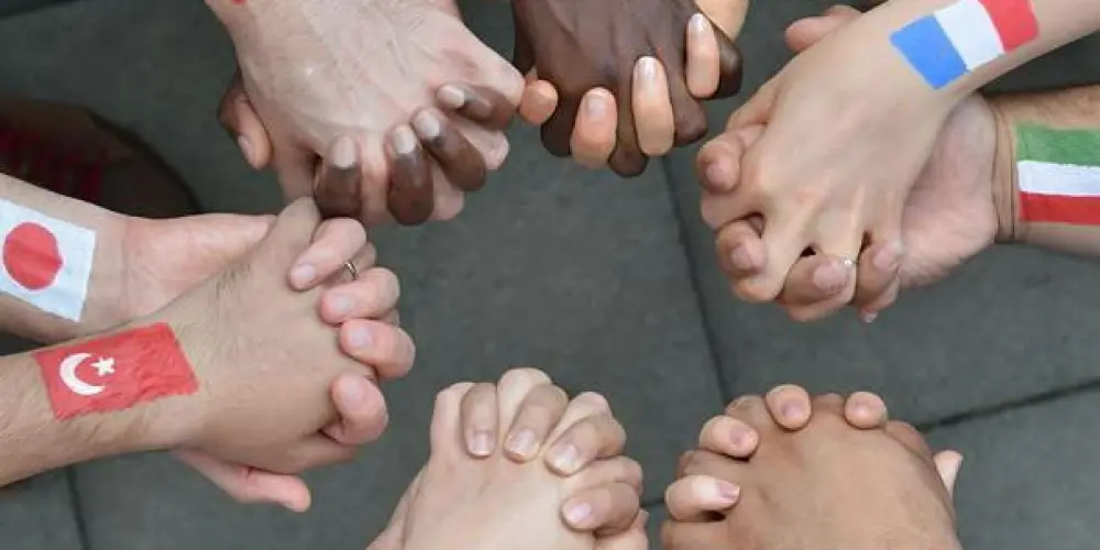 Imagem do grupo de WhatsApp International friends