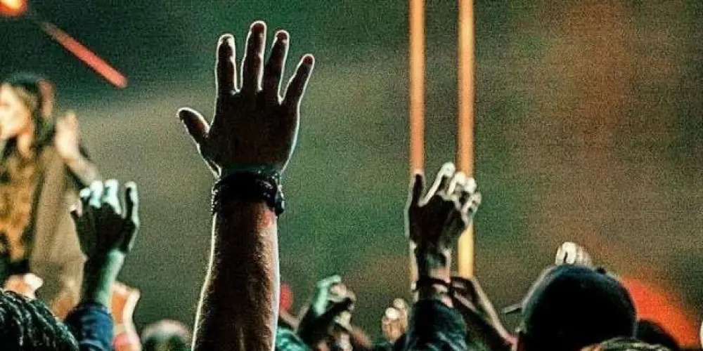 Imagem do grupo de WhatsApp Irmãos em Cristo ✝️