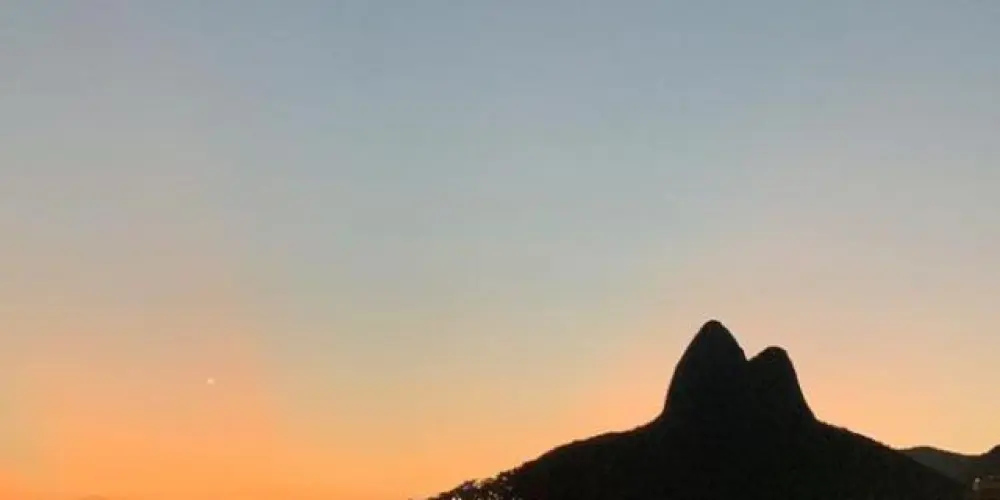 Imagem do grupo de WhatsApp Ƥ̷ƛ̷Ʀ̷ƛ̷Ɗ̷Ɩ̷Ƨ̷Є̷ 🌹