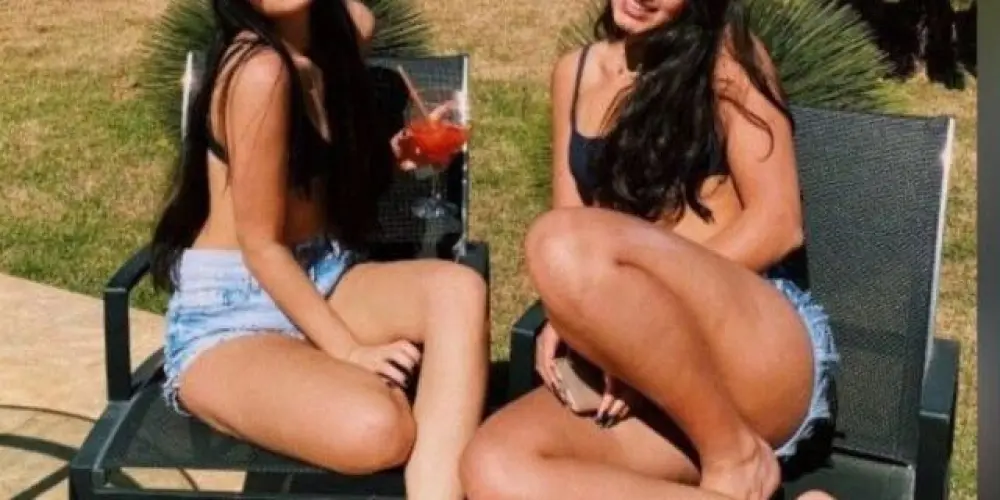 Imagem do grupo de WhatsApp 💫 *LARI E AMIGAS* 👭