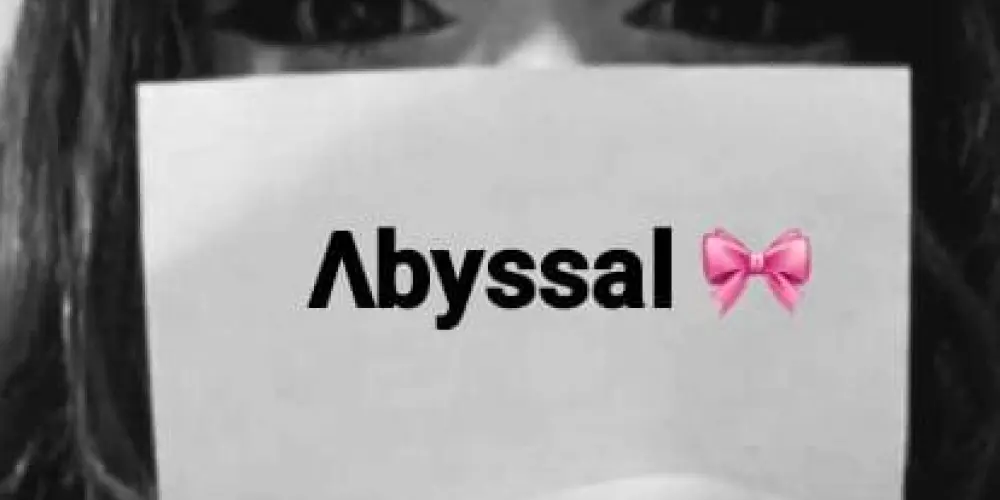 Imagem do grupo de WhatsApp Λbyssal 🎀