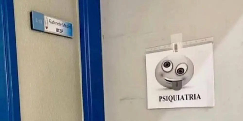 Imagem do grupo de WhatsApp 🤑LOS AUTÉNTICOS DECADENTES🤑