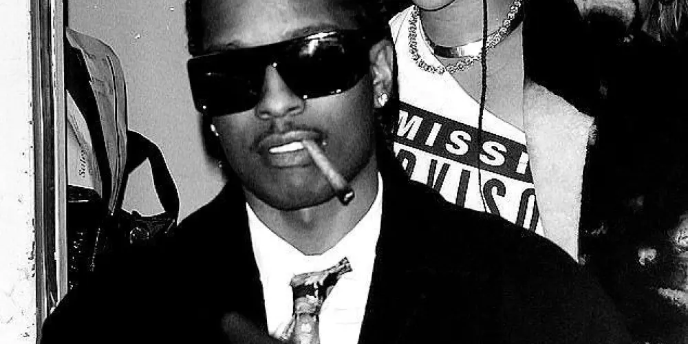 Imagem do grupo de WhatsApp ŁØŞ ΔŇǤ€Ł€Ş