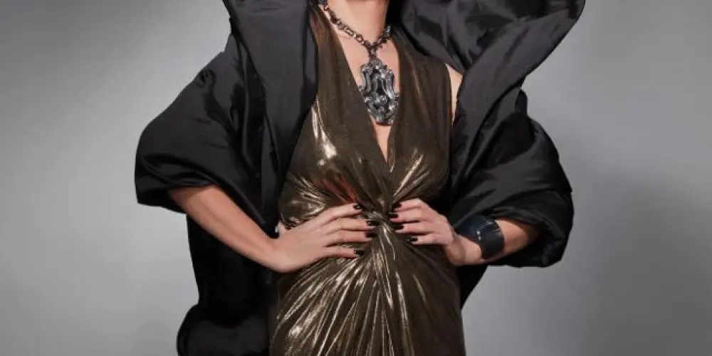 Imagem do grupo de WhatsApp Luiza brunet troca de material revistas e jornais