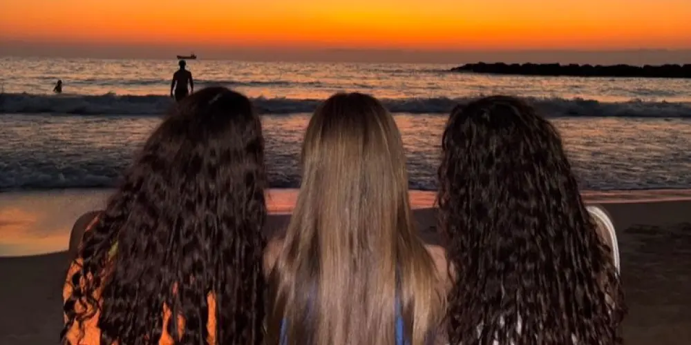 Imagem do grupo de WhatsApp Namoro Cachinhos 👩🏻‍🦱👱🏻‍♀️💆🏻‍♀️