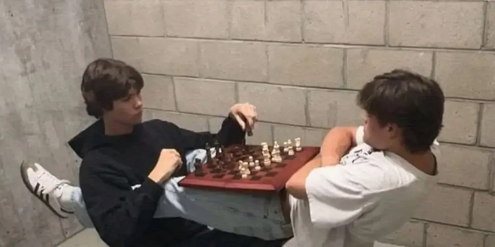 Imagem do grupo de WhatsApp Namoro e Jogos 🎮 👾 🎲