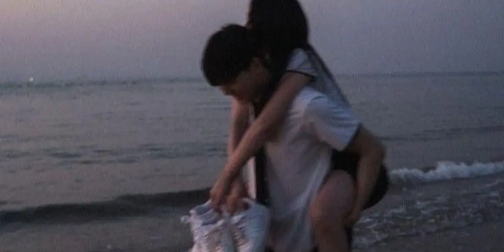 Imagem do grupo de WhatsApp Namoro na praia 🏖