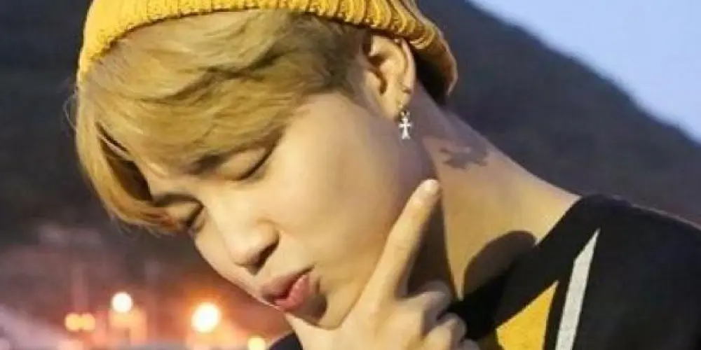 Imagem do grupo de WhatsApp ●Namoro👩‍❤️‍💋‍👨Amizade🫂Cristão🙇‍♀️