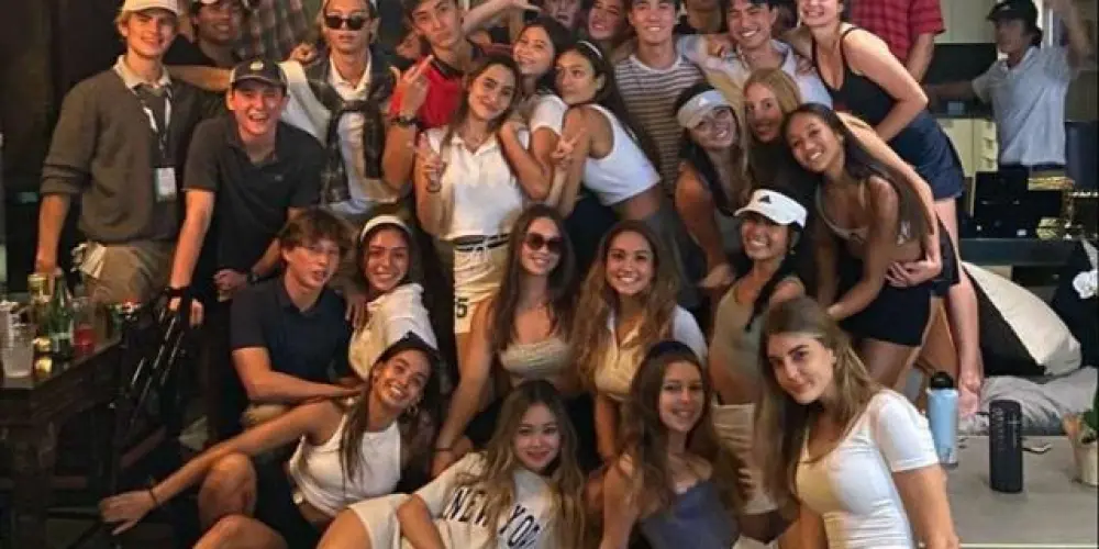 Imagem do grupo de WhatsApp nós é 💯 e o resto é centavos