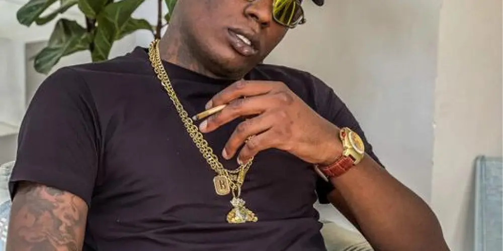 Imagem do grupo de WhatsApp nós é 🔝 e o resto sutiã