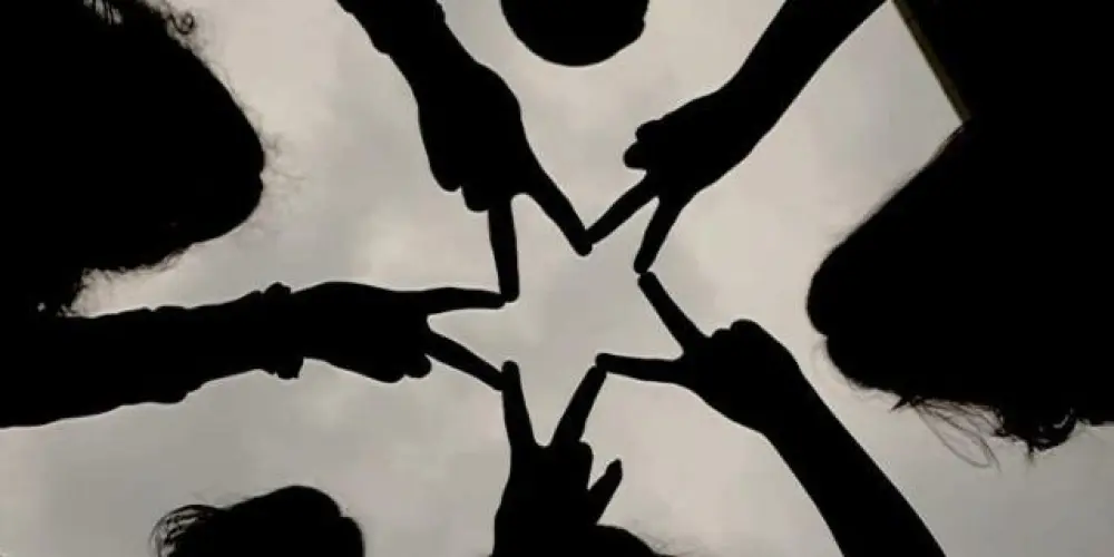 Imagem do grupo de WhatsApp ✰ۣۜۜ͜͡NXV | Brasil☆