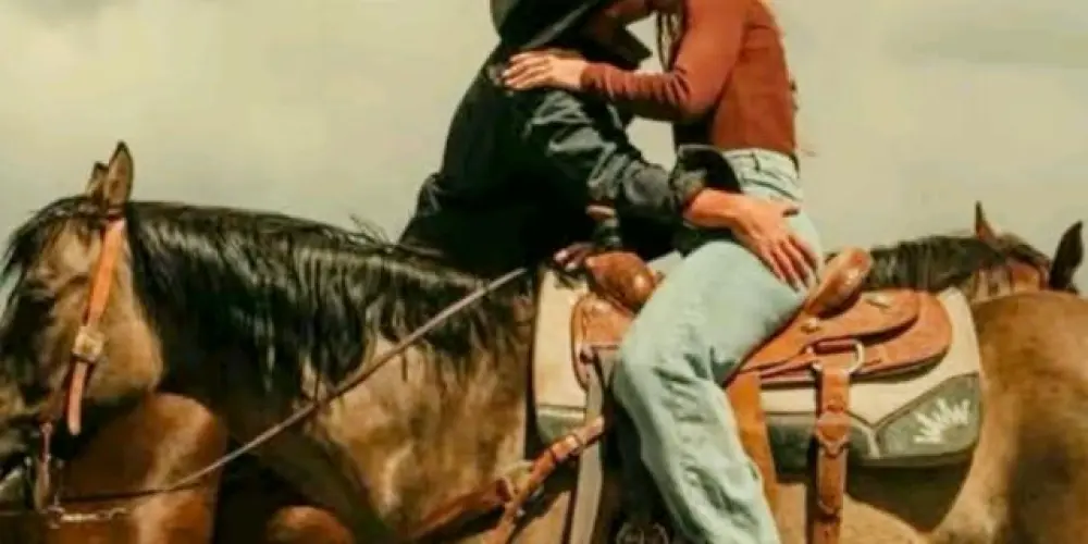 Imagem do grupo de WhatsApp O̶ A̶M̶O̶R̶ E̶S̶T̶Á N̶O̶ A̶R̶