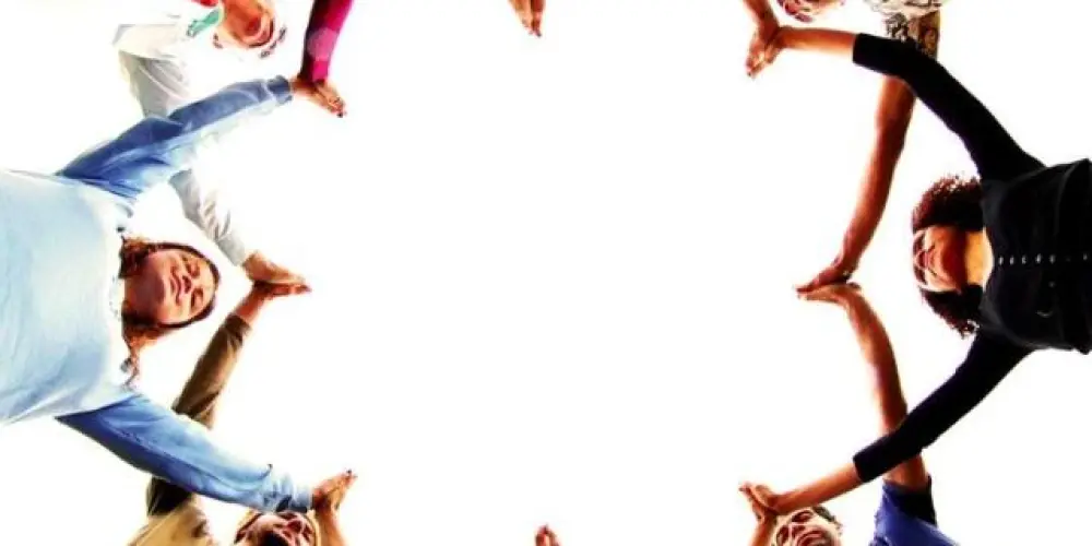 Imagem do grupo de WhatsApp *꧁✿🌸ⱤØĐ₳ ĐɆ ₳₥ł₲Ø₴ 2024💎ღ*