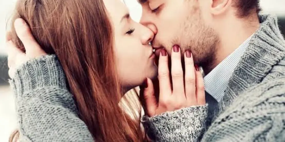 Imagem do grupo de WhatsApp 🄰🄼OŘ e ŘO🄼🄰NCE