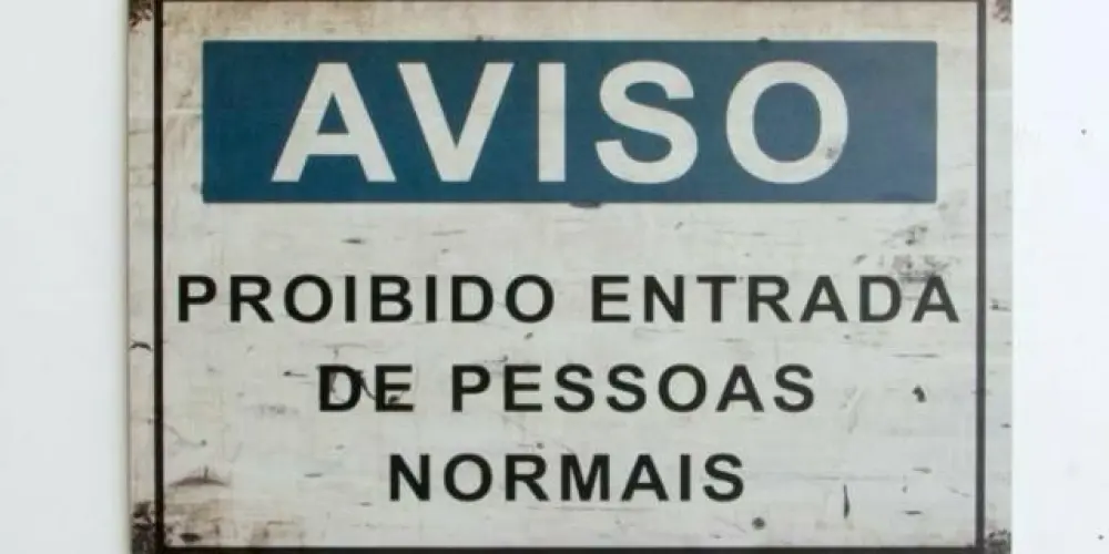 Imagem do grupo de WhatsApp Os Anormais