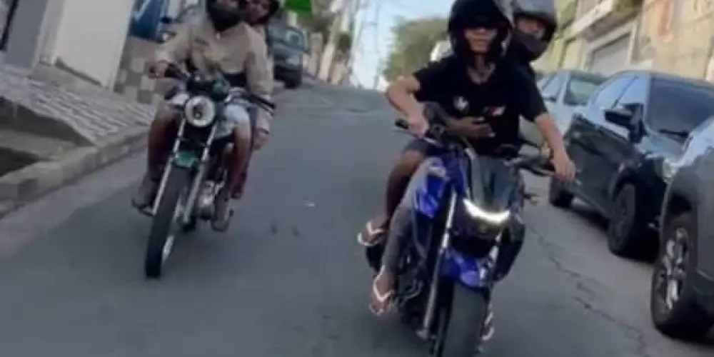 Imagem do grupo de WhatsApp Os cria da favela